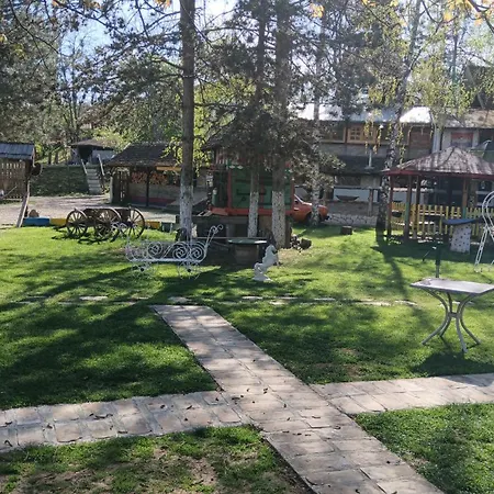 Апартаменты Etno Selo Dukat Belo Polje